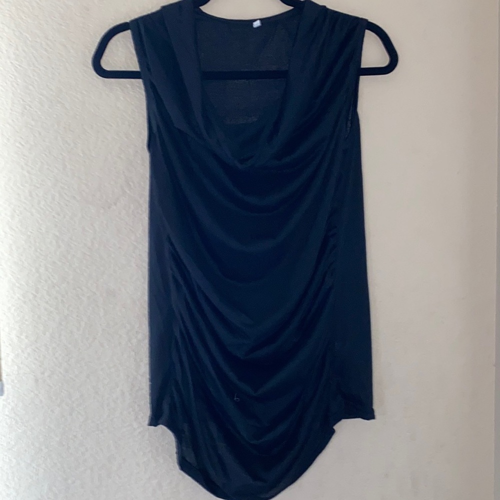 BLACK SLEEVELESS COWLNECK TOP